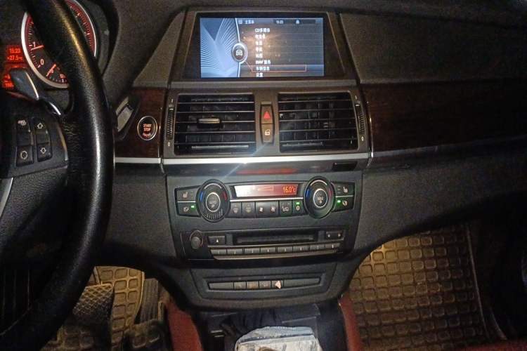 Used BMW X6 2011 xDrive35i Audio And AC Panel