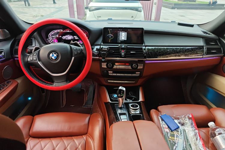 Used BMW X6  Center Console