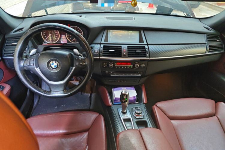 Used BMW X6 2011 xDrive35i Center Console