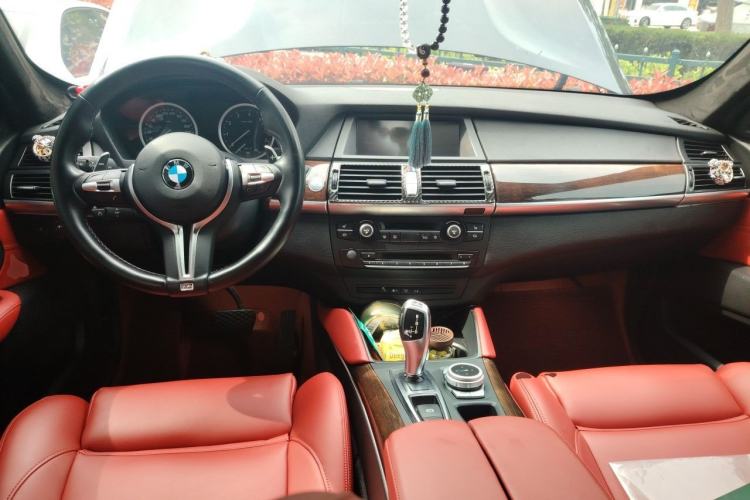 Used BMW X6 2011 xDrive35i Center Console
