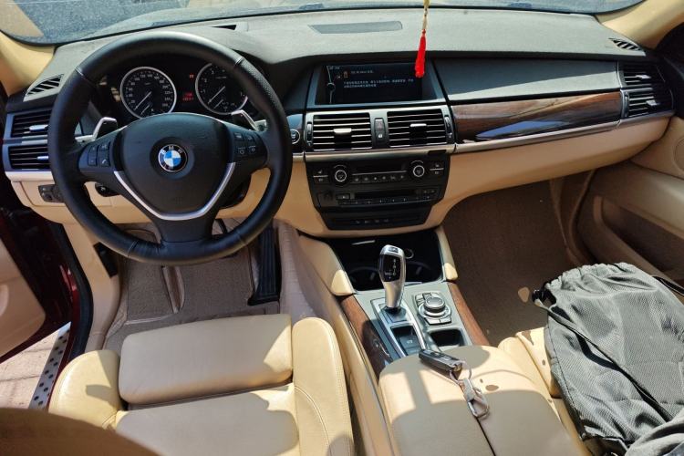 Used BMW X6 2011 xDrive35i Center Console