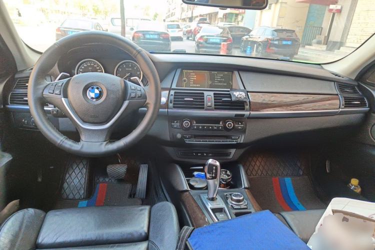 Used BMW X6 2011 xDrive35i Center Console