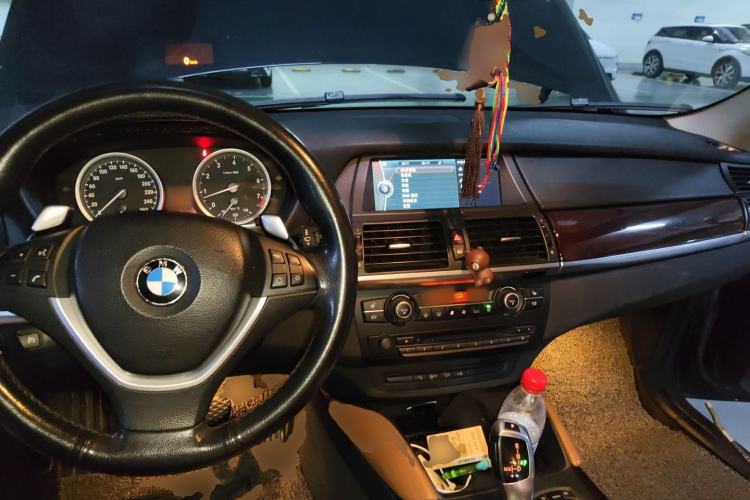 Used BMW X6 2011 xDrive35i Center Console