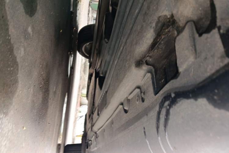 Used BMW X6  Chassis Front Left
