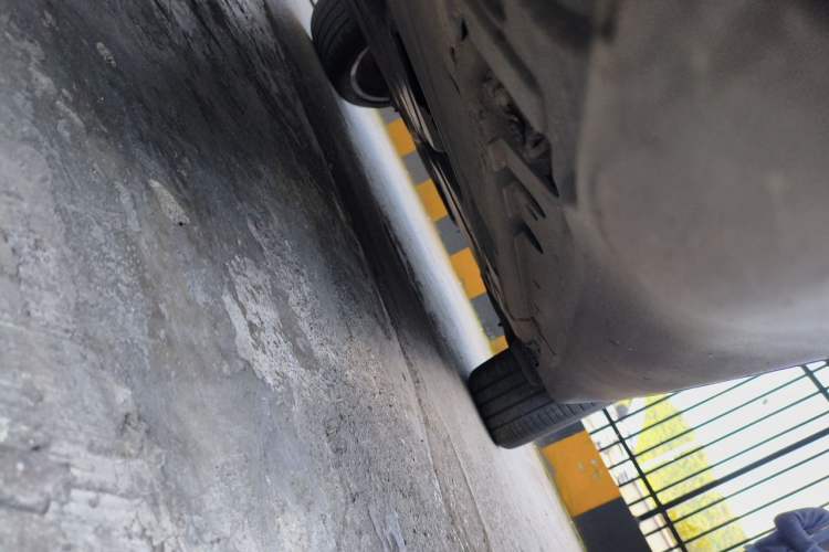 Used BMW X6 2011 xDrive35i Chassis Front Left