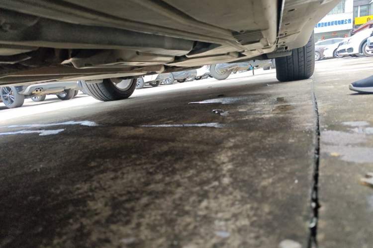 Used BMW X6 2011 xDrive35i Chassis Front Left