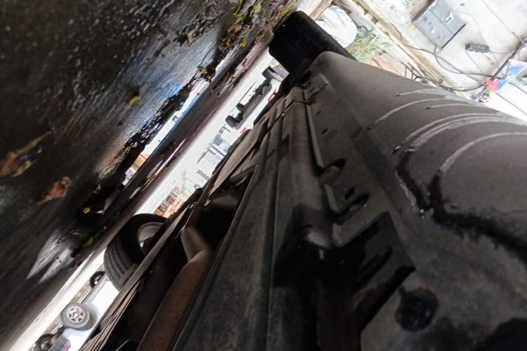 Used BMW X6  Chassis Front Right