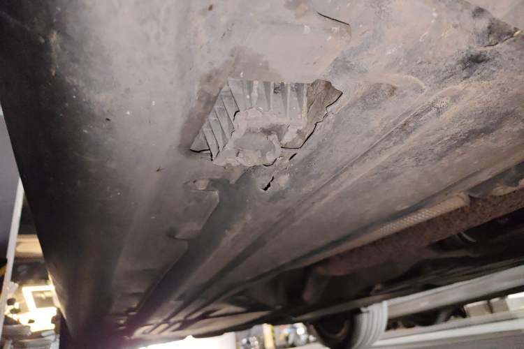 Used BMW X6 2011 xDrive35i Chassis Front Right