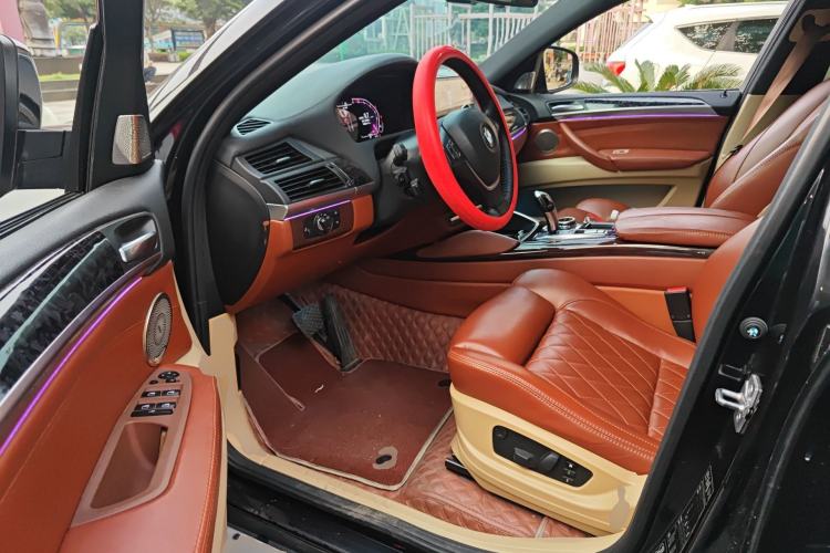 Used BMW X6  Driver Seat
