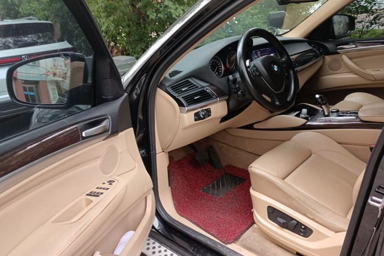 Used BMW X6  Driver Seat