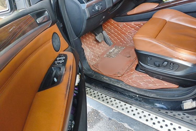 Used BMW X6 2011 xDrive35i Driver Seat