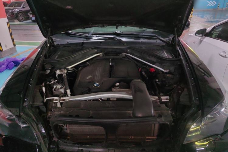 Used BMW X6 2011 xDrive35i Engine Bay