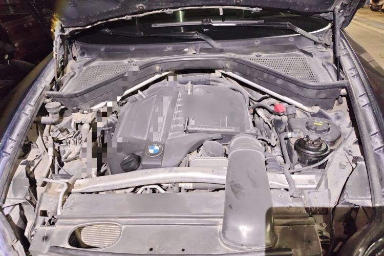 Used BMW X6 2011 xDrive35i Engine Bay