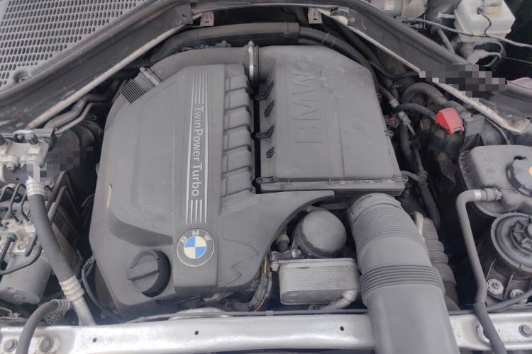 Used BMW X6 2011 xDrive35i Engine Bay