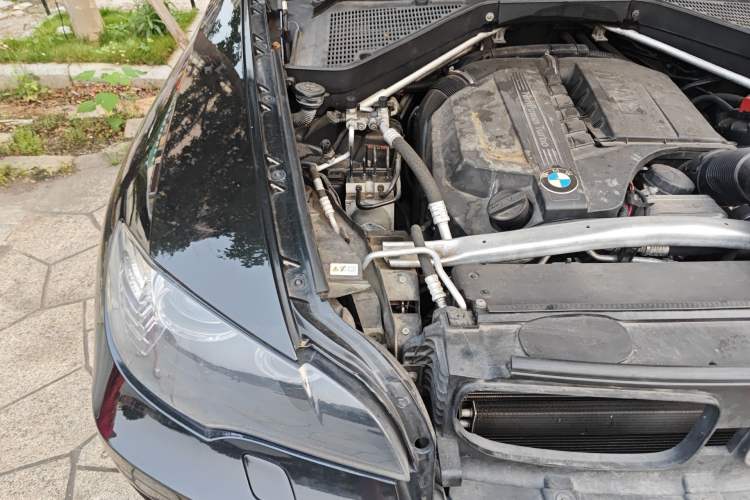 Used BMW X6  Engine Bay Right