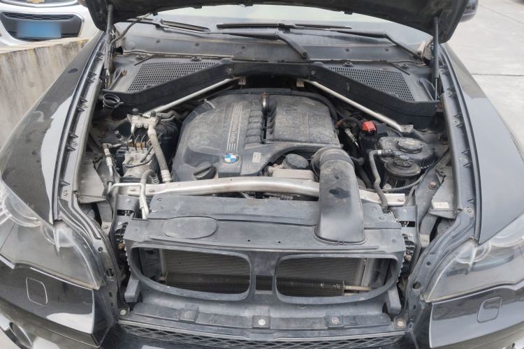 Used BMW X6 2011 xDrive35i Engine Bay
