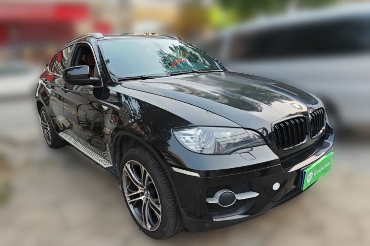 Used BMW X6  Front Right 45 Deg