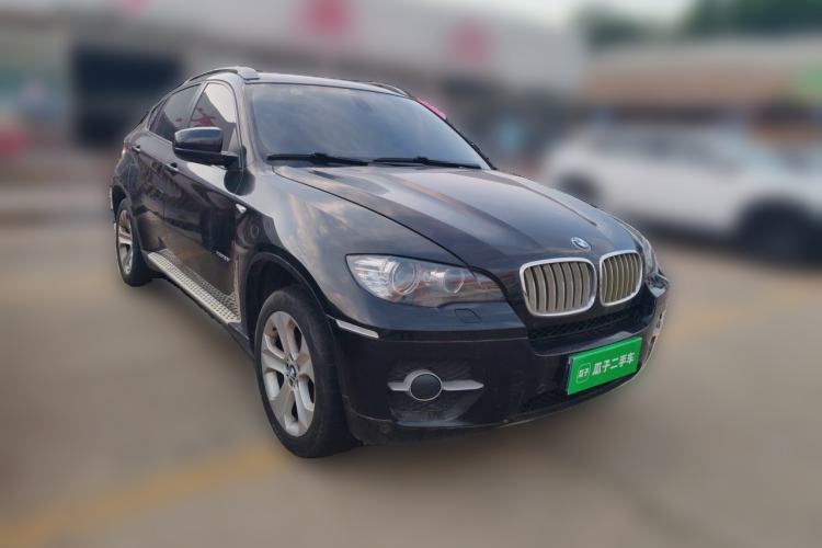 Used BMW X6 2011 xDrive35i Front Right 45 Deg