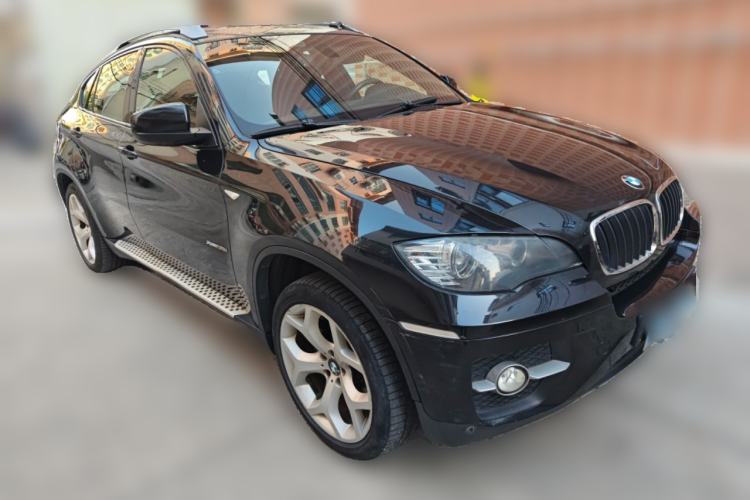 Used BMW X6 2011 xDrive35i Front Right 45 Deg