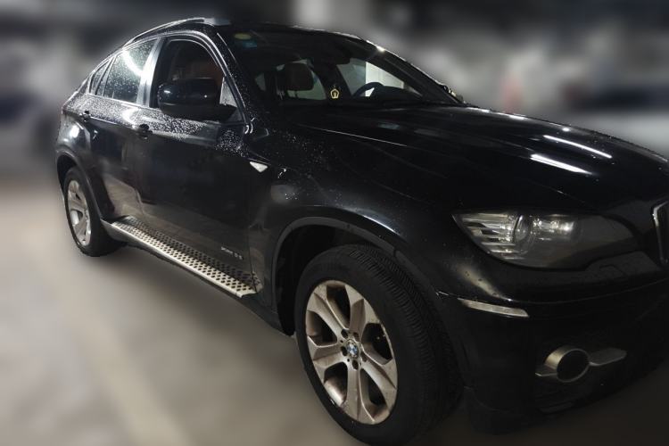 Used BMW X6 2011 xDrive35i Front Right 45 Deg