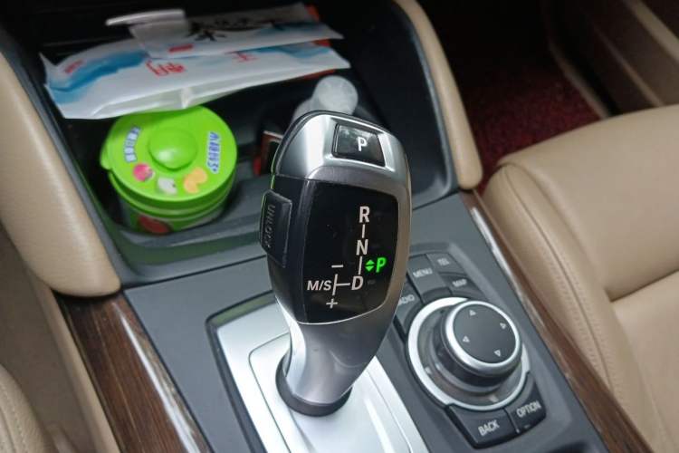 Used BMW X6  Gear Lever