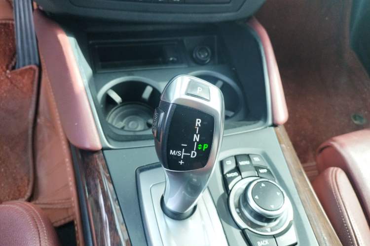 Used BMW X6 2011 xDrive35i Gear Lever