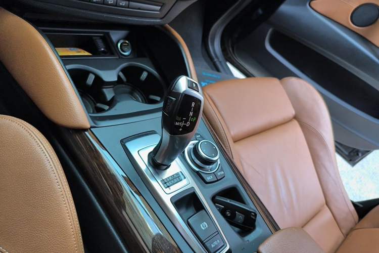 Used BMW X6 2011 xDrive35i Gear Lever