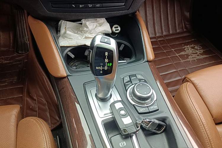 Used BMW X6 2011 xDrive35i Gear Lever