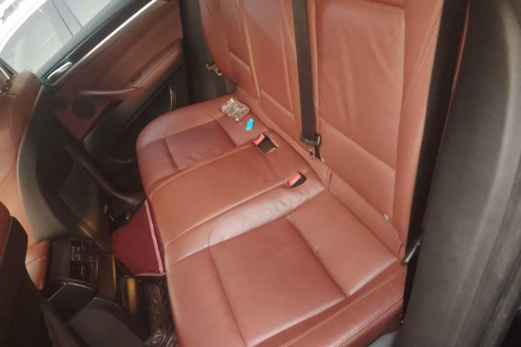 Used BMW X6 2011 xDrive35i Left Rear Seat