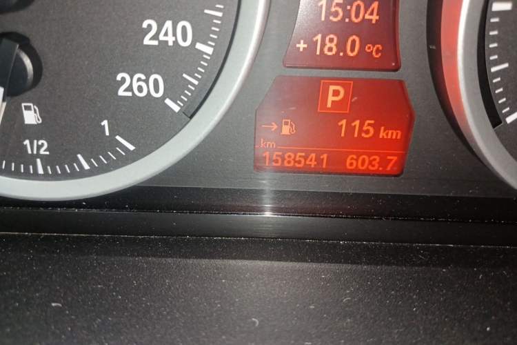 Used BMW X6  Odometer Close Up