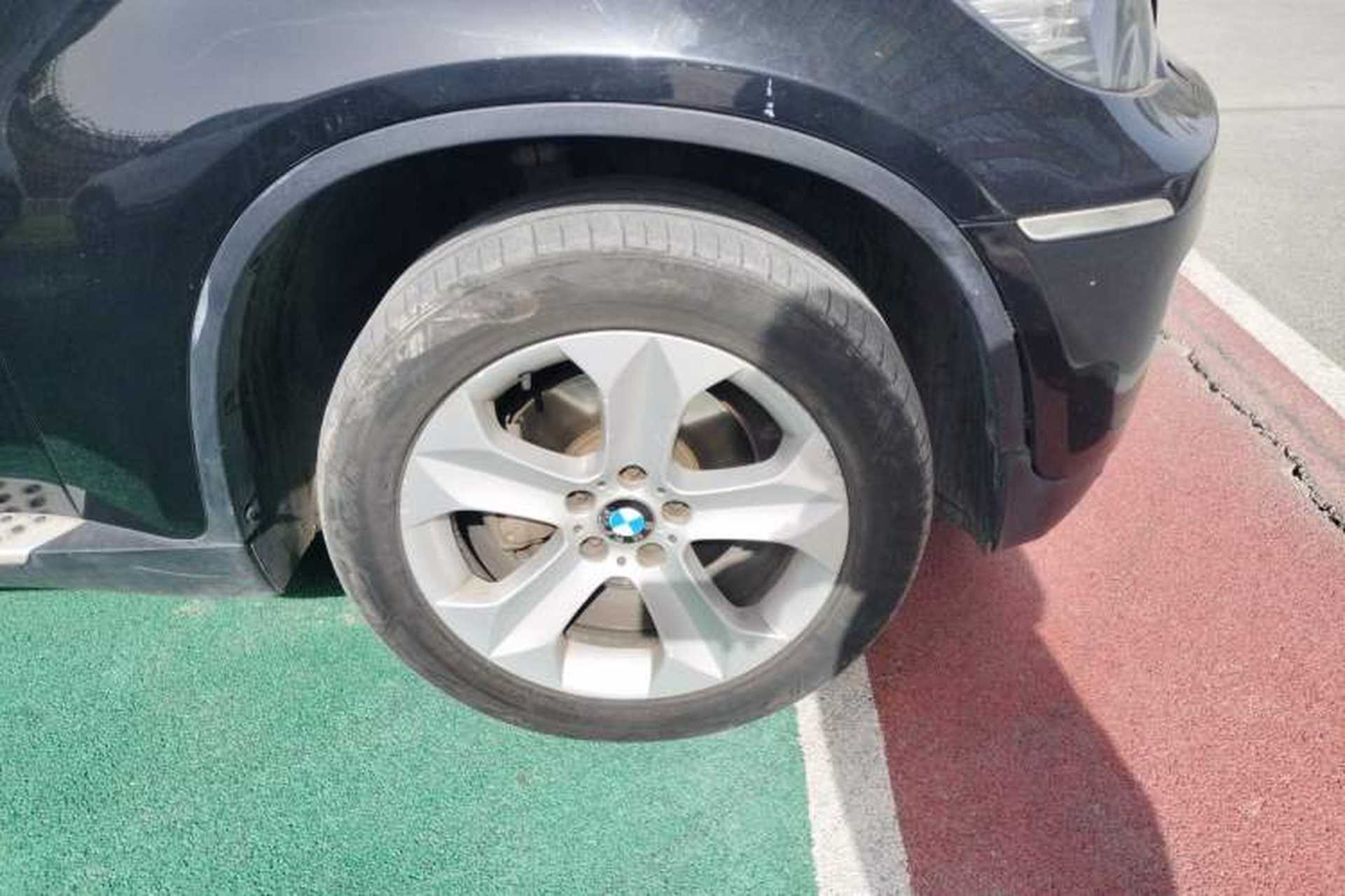 Used BMW X6 2011 xDrive35i Right Front Wheel Hub