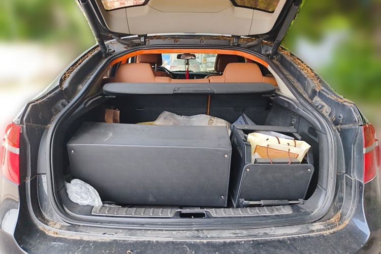 Used BMW X6 2011 xDrive35i Trunk