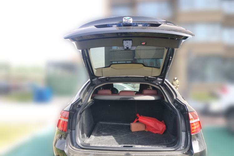 Used BMW X6 2011 xDrive35i Trunk