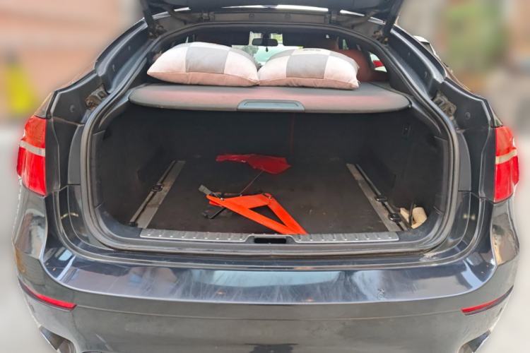 Used BMW X6 2011 xDrive35i Trunk