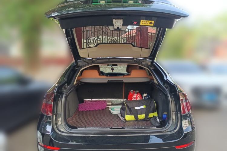 Used BMW X6 2011 xDrive35i Trunk
