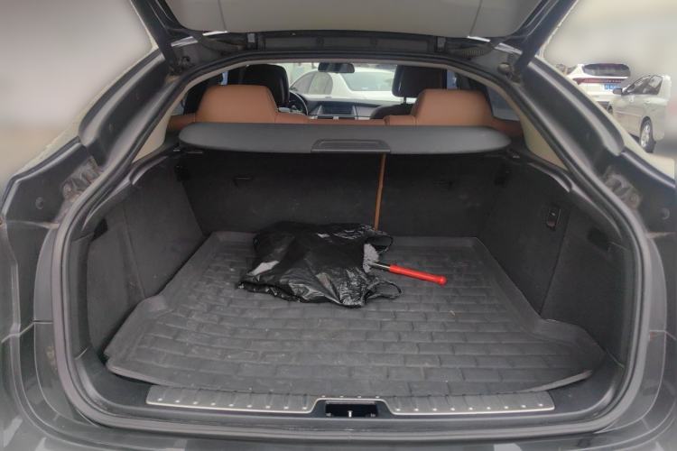 Used BMW X6 2011 xDrive35i Trunk