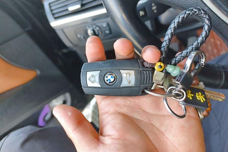 Used BMW X6 2011 xDrive35i Vehicle Key