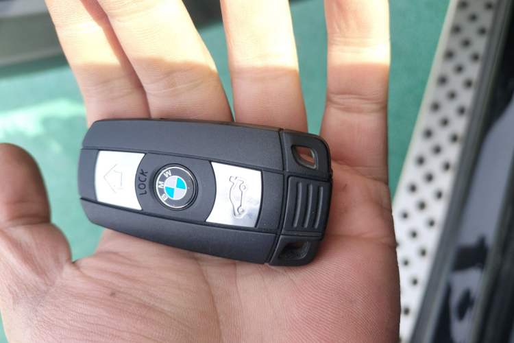 Used BMW X6 2011 xDrive35i Vehicle Key