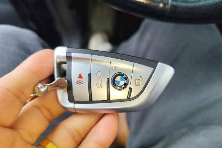 Used BMW X6 2011 xDrive35i Vehicle Key
