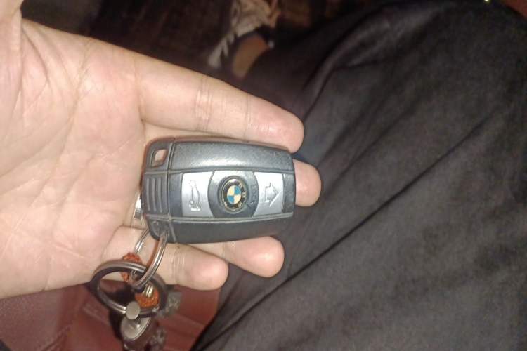 Used BMW X6 2011 xDrive35i Vehicle Key
