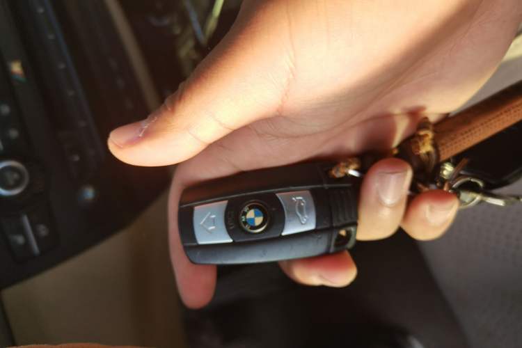 Used BMW X6 2011 xDrive35i Vehicle Key