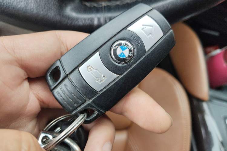 Used BMW X6 2011 xDrive35i Vehicle Key