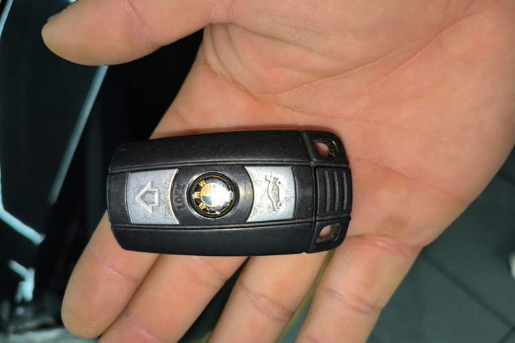 Used BMW X6 2011 xDrive35i Vehicle Key