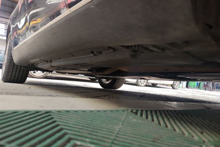 Used BMW X6  Chassis Front Right