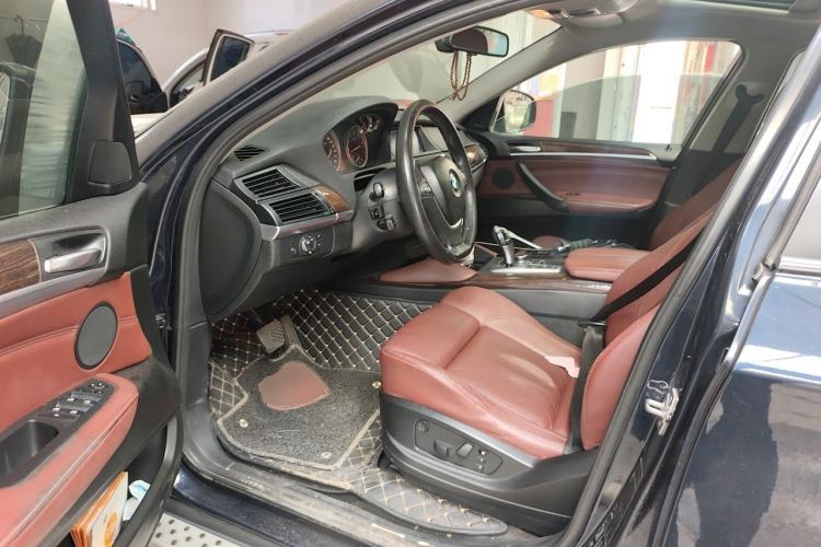Used BMW X6  Driver Seat