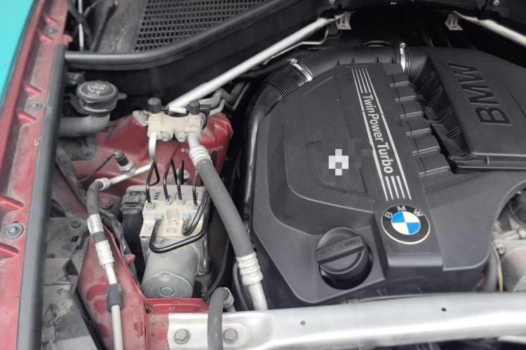 Used BMW X6 2011 xDrive35i Engine Bay Right