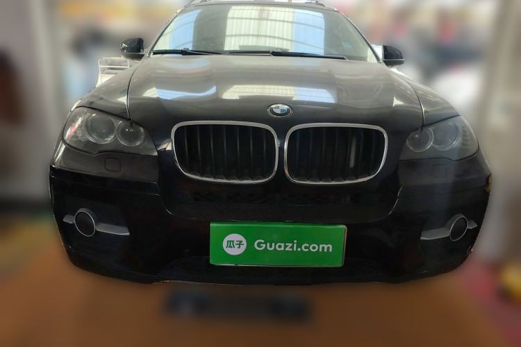 Used BMW X6  Front