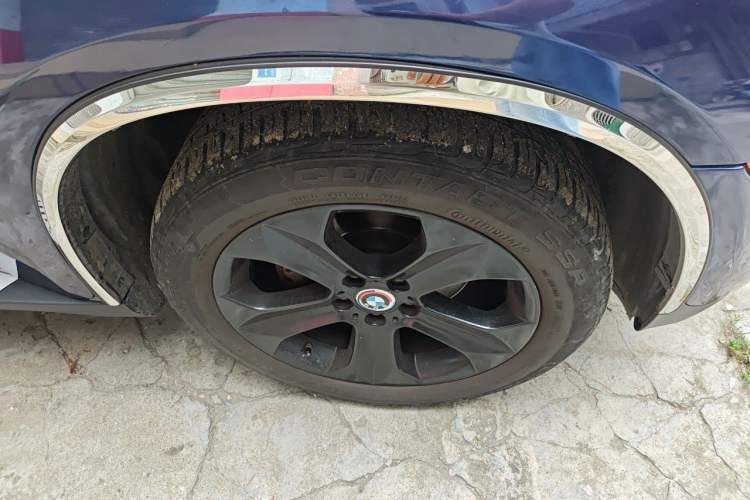 Used BMW X6 2011 xDrive35i Right Front Wheel Hub
