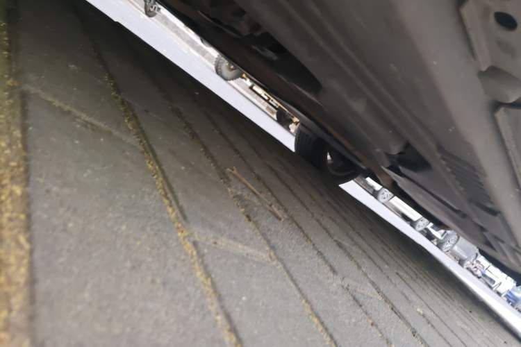 Used BMW X6 2011 xDrive35i Chassis Front Left