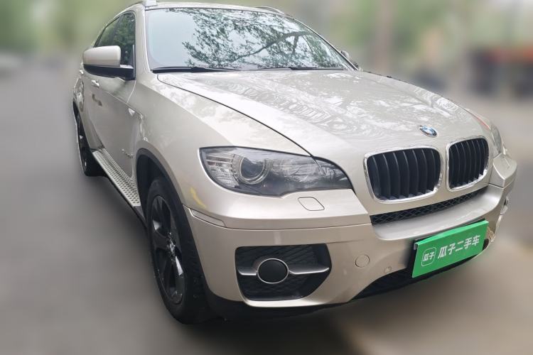 Used BMW X6 2011 xDrive35i Front Right 45 Deg